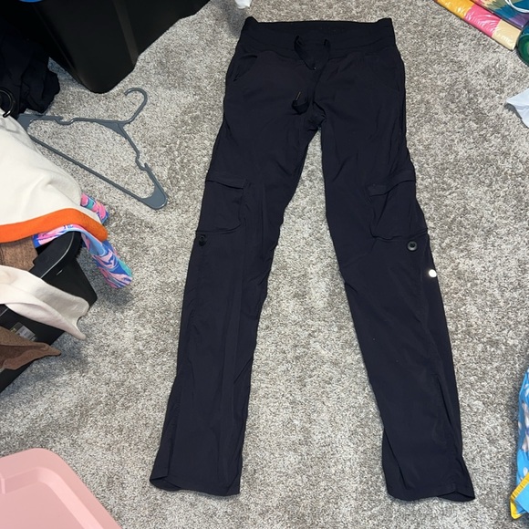 Lululemon Yoga Camp Pant Black Size 4? RARE - Picture 2 of 12